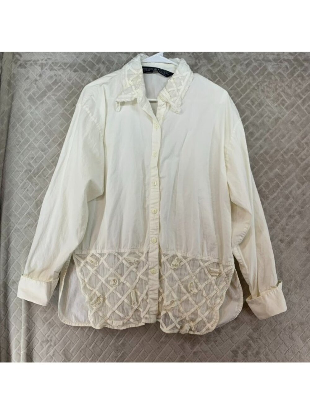 AJ Shirt Womens M White Button Up Long Sleeve Baggy Fit Lattice Lace Lagenlook